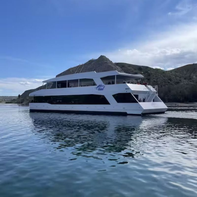 a small boat in a body of water