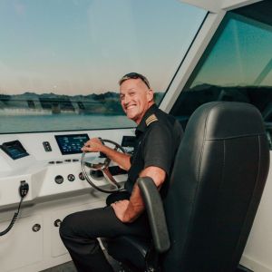 river boat cruise captain